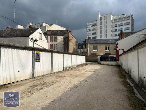 Location parking Orléans (45)