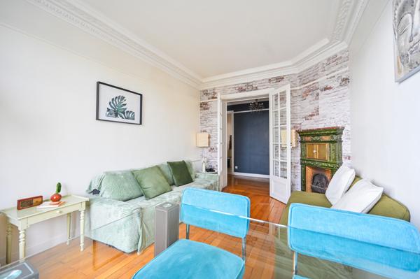 Paris (75016) Auteuil, Paris 16 – Charmant 3 pièces haussmannien avec vue Seine