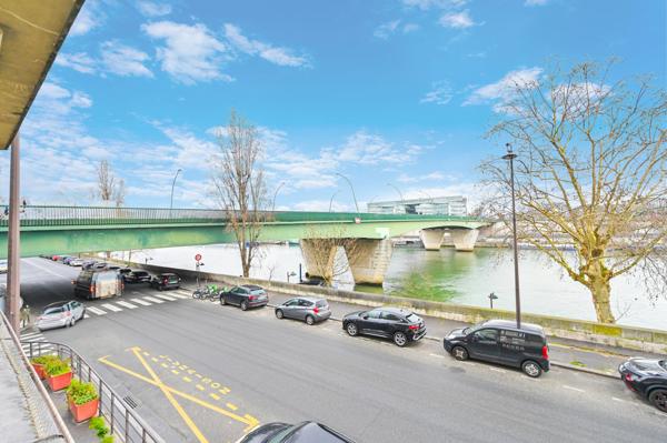 Paris (75016) Auteuil, Paris 16 – Charmant 3 pièces haussmannien avec vue Seine