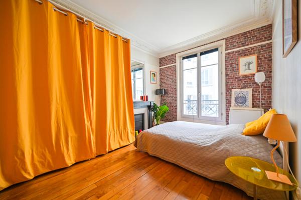 Paris (75016) Auteuil, Paris 16 – Charmant 3 pièces haussmannien avec vue Seine