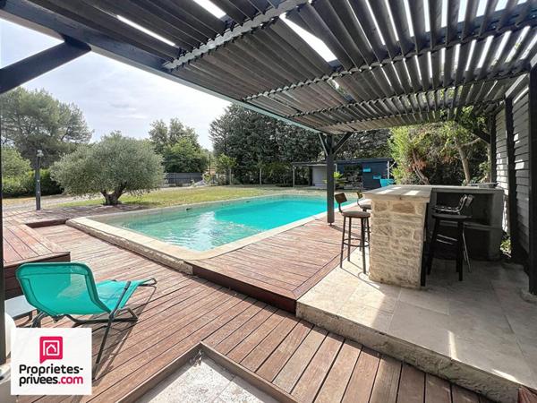 RIANS VILLA T7  200 M² AVEC PISCINE SUR  2200 M² CLOS