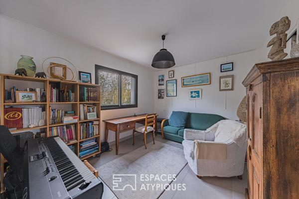 Architecture contemporaine singulière dans un cadre privilégié