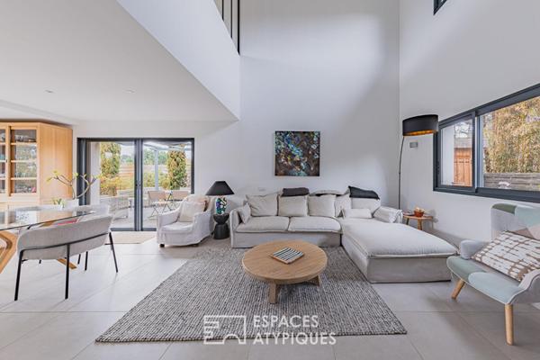 Architecture contemporaine singulière dans un cadre privilégié