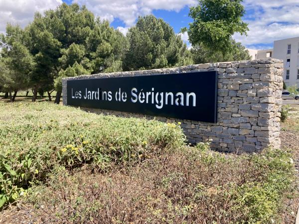 Terrain
        
        - 292 m² 116 100 € *