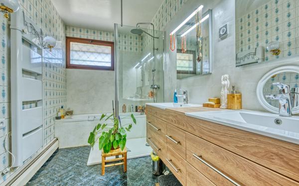 Maison à vendre    4 pièces • 150 m2 Pessac