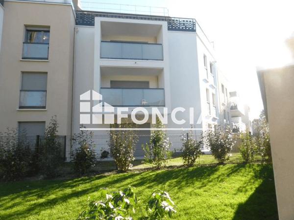 Location Appartement 2 pièces 40.13 m² - 120 RUE PIERRE BROSSOLETTE Sarcelles 95200