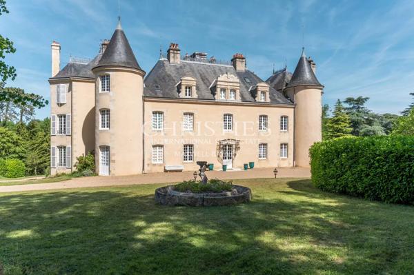 Magnifique château près de Poitiers
