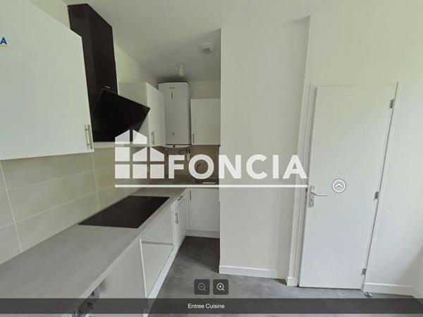 Location Appartement 2 pièces 31.5 m² - 111 RUE CHARLES TILLON Aubervilliers 93300