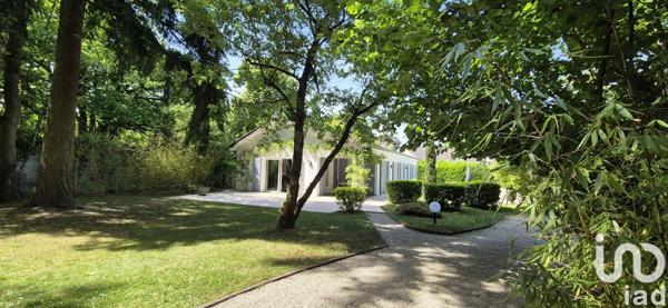 Maison à vendre 6 pièces 132 m² Saint-Fargeau-Ponthierry