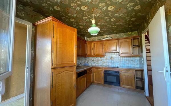 Maison à vendre    8 pièces • 118,72 m2 Yerres