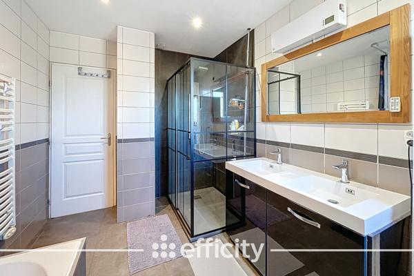 Maison 5 pièces - 134 m² Exclusivité efficity