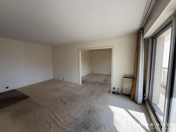Versailles Notre-Dame – Appartement familial traversant avec balcon plein sud