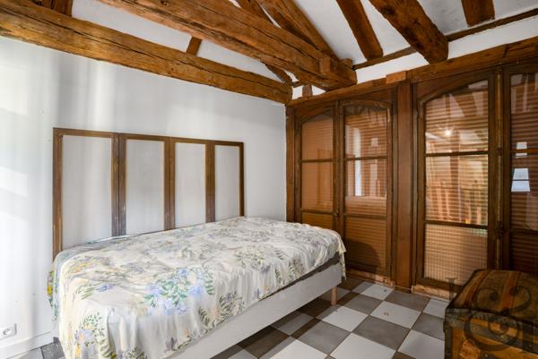 Secteur Tombeboeuf exceptionnelle maison restaurée du 16 ème (à empilage)