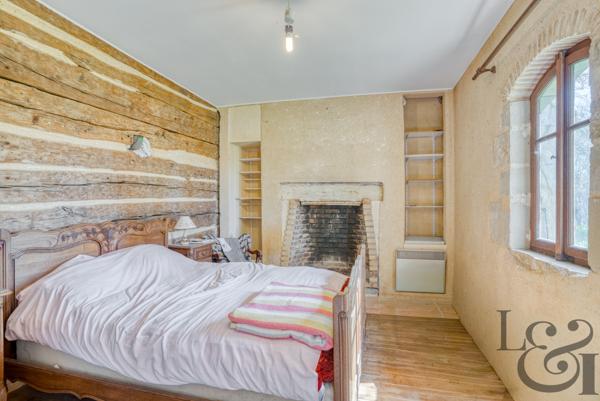 Secteur Tombeboeuf exceptionnelle maison restaurée du 16 ème (à empilage)