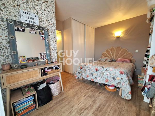 Très bel appartement T2 à Aytré - Dernier étage avec balcon et parking couvert.