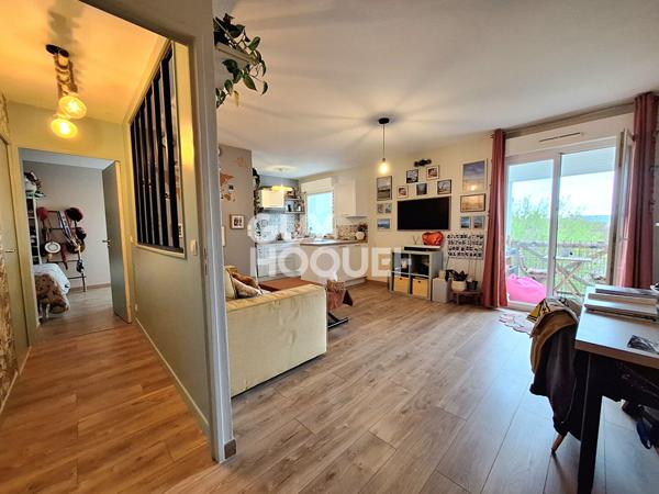Très bel appartement T2 à Aytré - Dernier étage avec balcon et parking couvert.