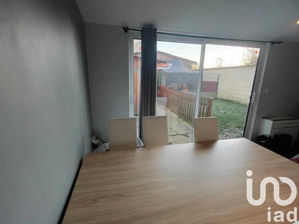 Maison de village 4 pièces de 78 m² à Saint-Piat (28130)