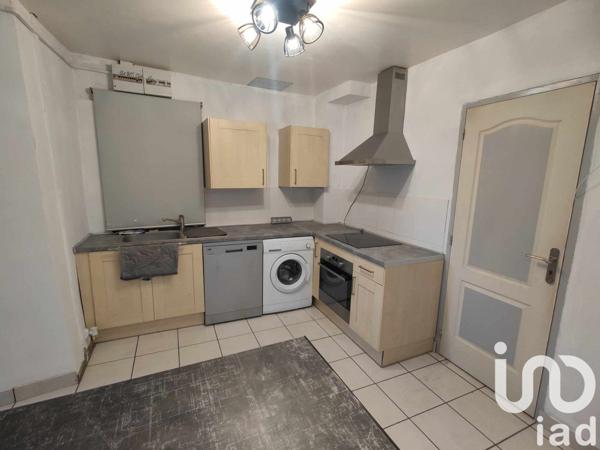 Maison de village 4 pièces de 78 m² à Saint-Piat (28130)