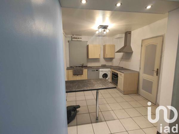 Maison de village 4 pièces de 78 m² à Saint-Piat (28130)