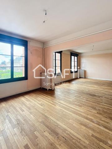 Très bel appartement avec garage au coeur de de Vitry Le François, Place d'Armes