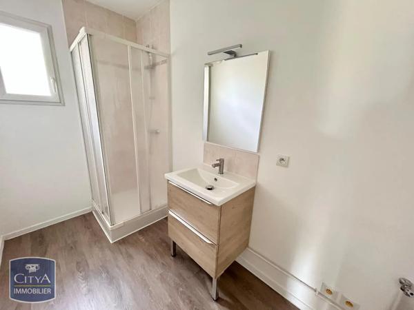 Appartement à louer 2 pièces 51.97m² Le Mans (72100)
