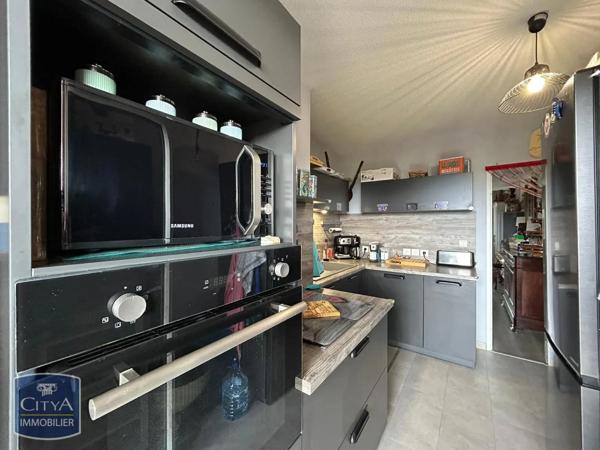 Appartement à louer 3 pièces 72.59m² Malemort (19360)