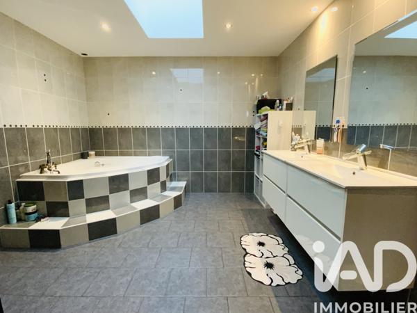 Maison à vendre 6 pièces 211 m² Domgermain