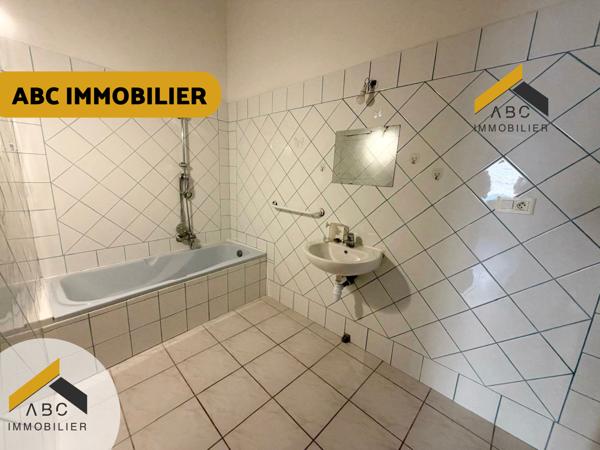 Orange (84100) Appartement 2 chambres - 70 m2 en centre-ville d’Orange