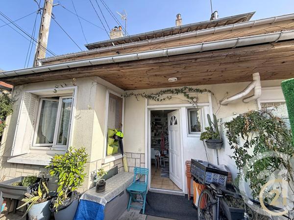 Immeuble à vendre  118 m2 VILLEMOMBLE - 93