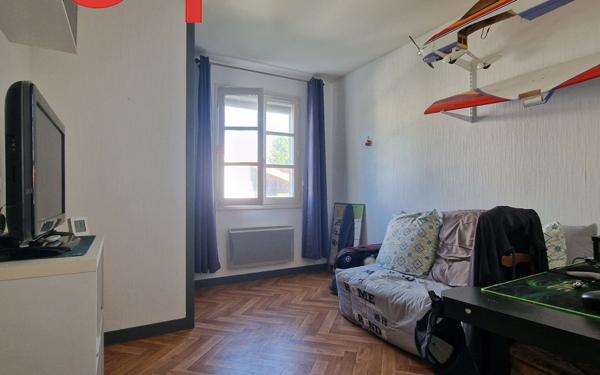 Maison à vendre    4 pièces •  Port-des-Barques