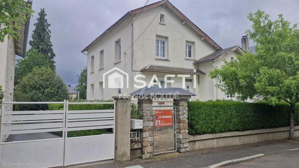 Maison de village avec garage et jardin
