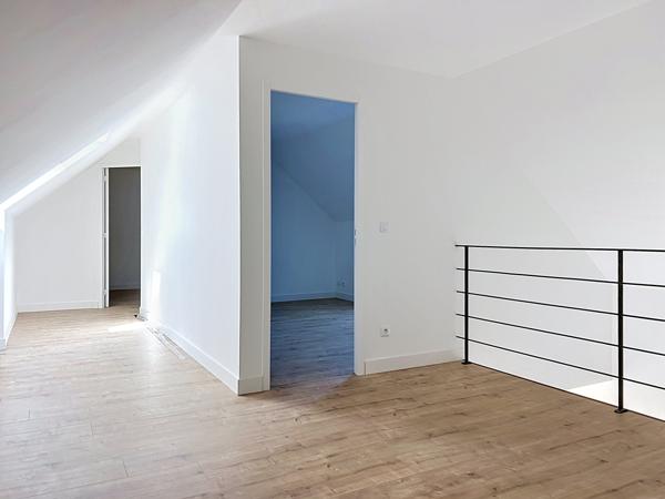 Maison
         5 pièces
        - 164 m² 350 000 € *