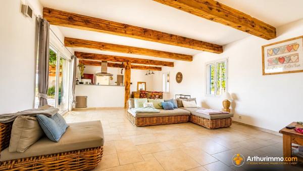Vente                                                      Maison
                        
                     6 pièces                      148 m2                     à Pourrières