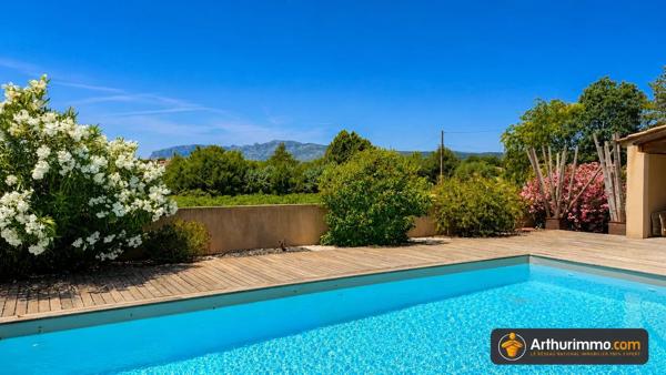 Vente                                                      Maison
                        
                     6 pièces                      148 m2                     à Pourrières