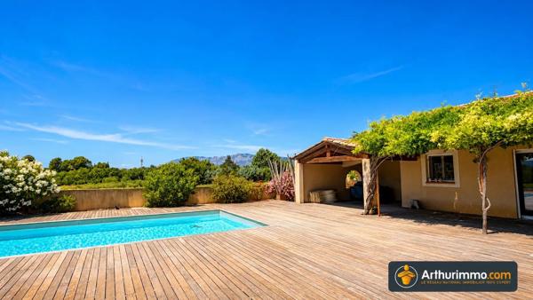 Vente                                                      Maison
                        
                     6 pièces                      148 m2                     à Pourrières