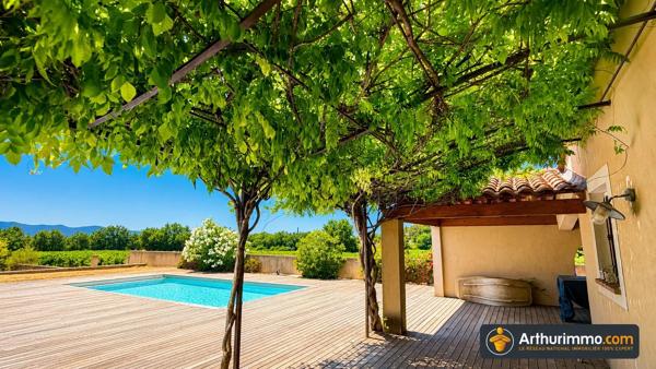 Vente                                                      Maison
                        
                     6 pièces                      148 m2                     à Pourrières