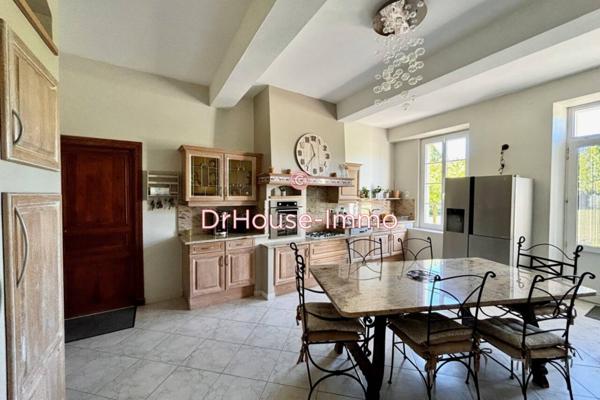 Bien immobilier à vendre 10 pièces de 365 m²