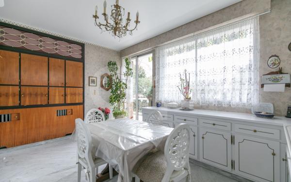 Maison à vendre    7 pièces • 212,05 m2 Chelles