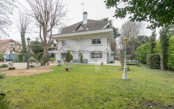 Maison à vendre    7 pièces • 212,05 m2 Chelles