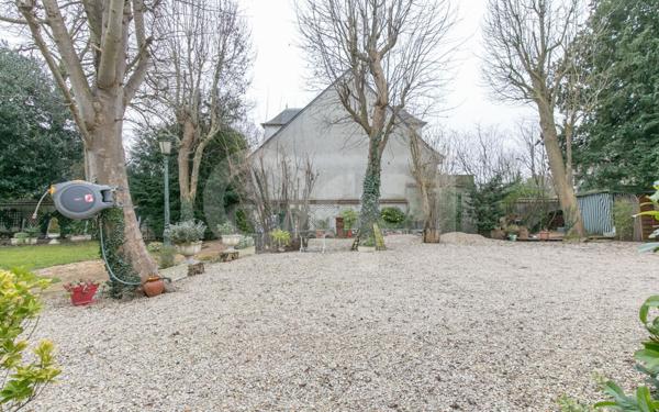 Maison à vendre    7 pièces • 212,05 m2 Chelles