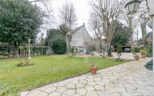 Maison à vendre    7 pièces • 212,05 m2 Chelles