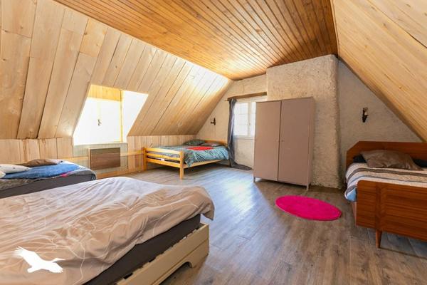 Grange à vendre |  Campan |  4 pièces | 200 m²