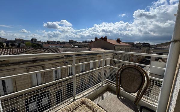 Appartement à vendre    3 pièces • 67,31 m2 Bordeaux