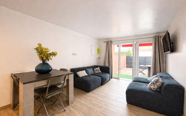 Appartement à vendre    3 pièces • 49,89 m2 Saint-Raphaël