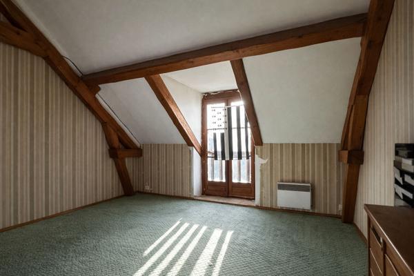 Immeuble local commercial + appartement centre de Jumeauville, Jumeauville 78580