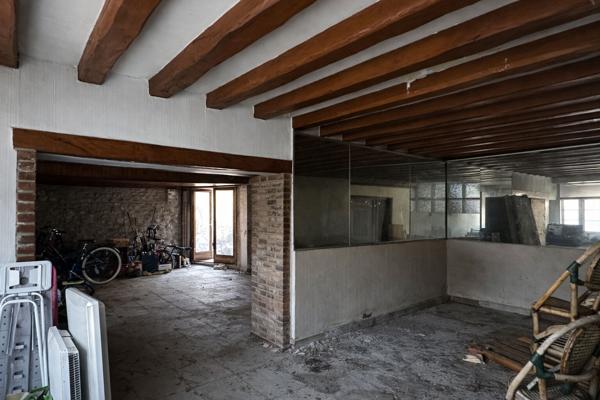 Immeuble local commercial + appartement centre de Jumeauville, Jumeauville 78580