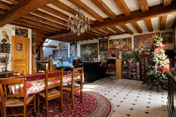 Immeuble local commercial + appartement centre de Jumeauville, Jumeauville 78580