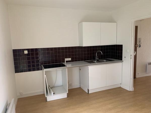 Appartement à louer Saint Sebastien Sur Loire : 2 pièces, 62m² avec 1 chambre(s) à 721€ - AJP Immobilier Saint-Sébastien-sur-Loire