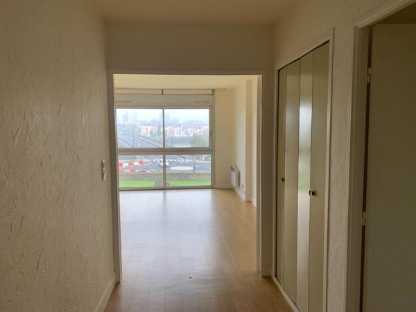 Appartement à louer Saint Sebastien Sur Loire : 2 pièces, 62m² avec 1 chambre(s) à 721€ - AJP Immobilier Saint-Sébastien-sur-Loire