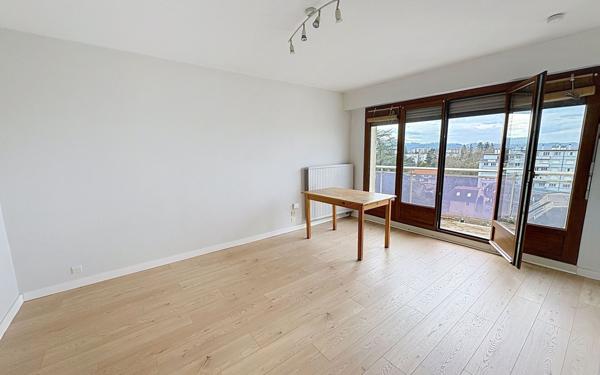 Appartement à vendre    1 pièce • 26,33 m2 Pau